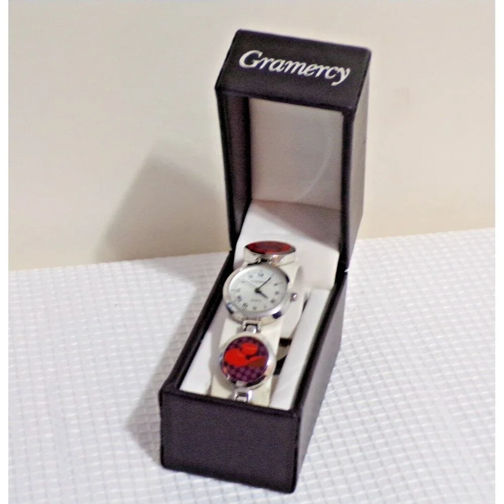 Gramercy Silver Stone Bracelet Women's Wrist Watch w/Adjustable Band Orig Box